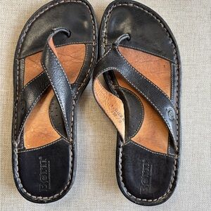 Born Leather Flip-Flops Black Size 6